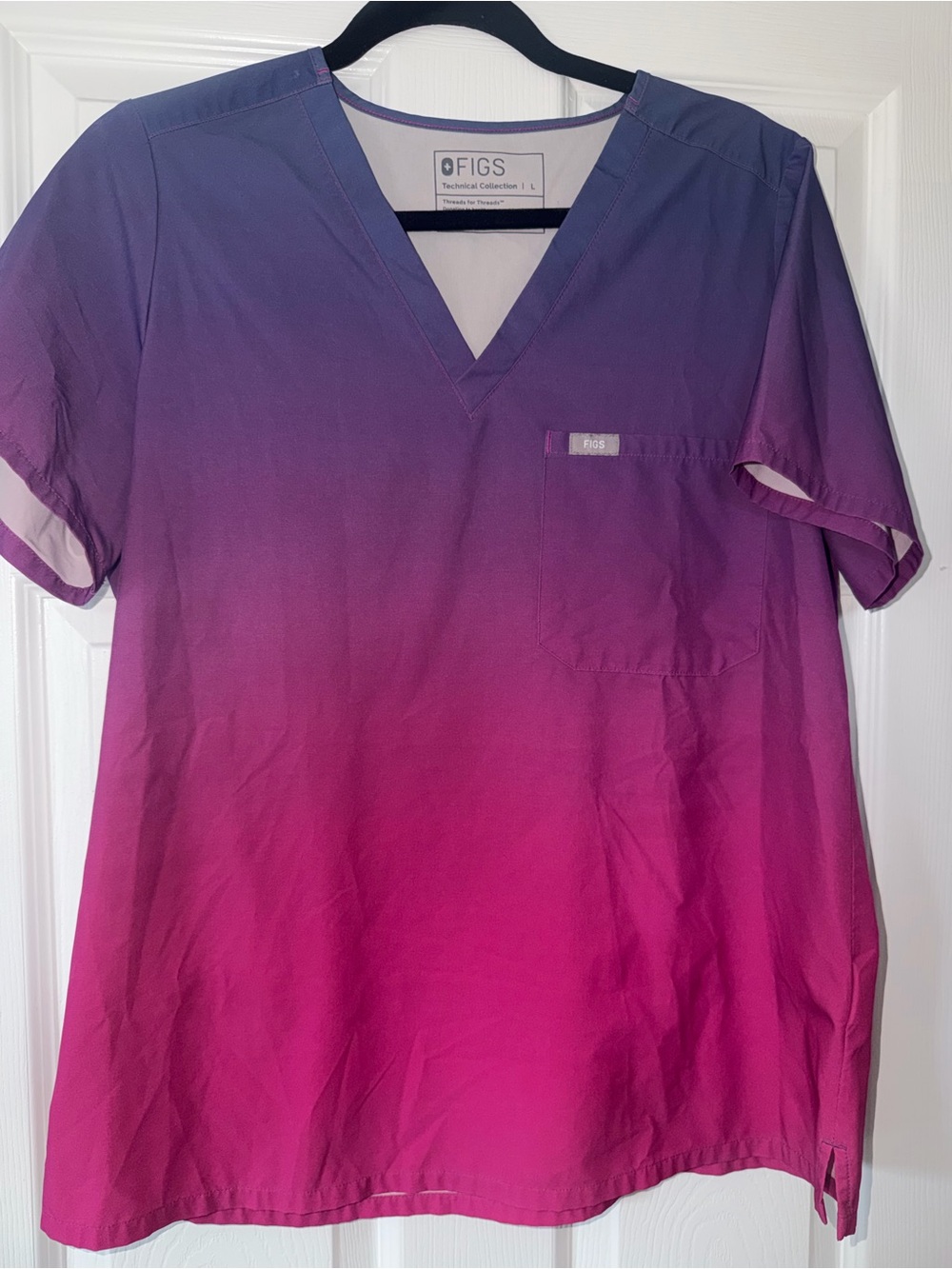 Figs Ombre V-Neck Scrub Top in Purple to Pink